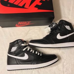 Men Nike Air Jordan 1 Retro 12.5 New in Box